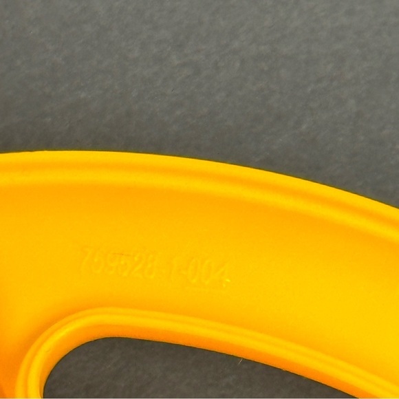 LEGO Storage Case Yellow Hard Plastic Latching Storage Empty Box Divider - Picture 15 of 16